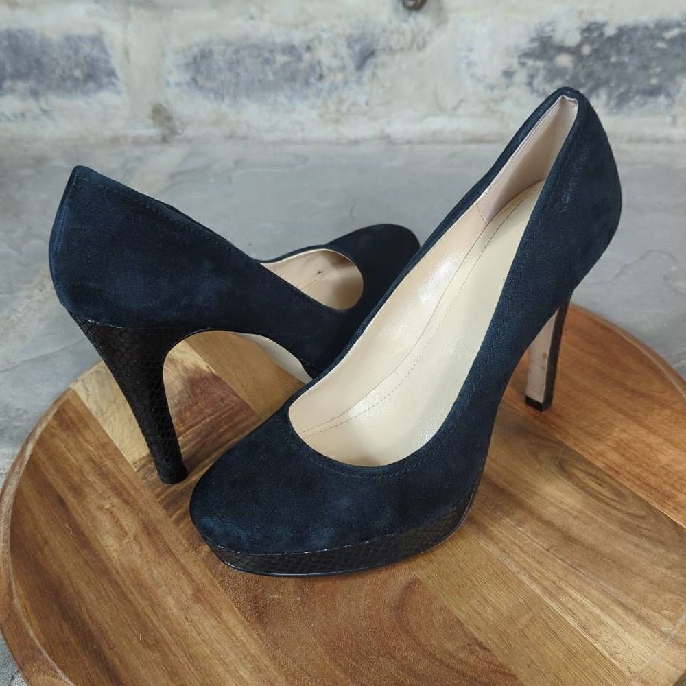 Calvin Klein Kendall Black Suede Snake Embossed Heel Platform Pumps Size 8M